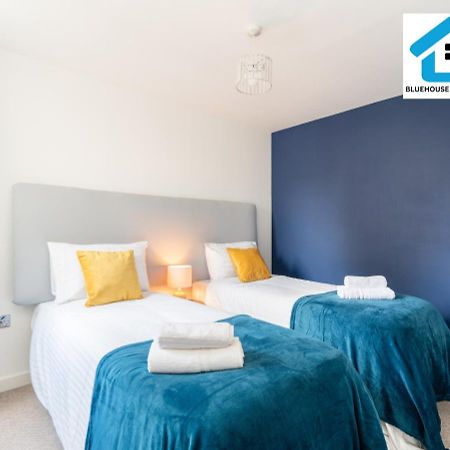 Great Price Ideal Location Near Gunwharf Quays By Blue House Short Lets Portsmouth With Free Parking 외부 사진